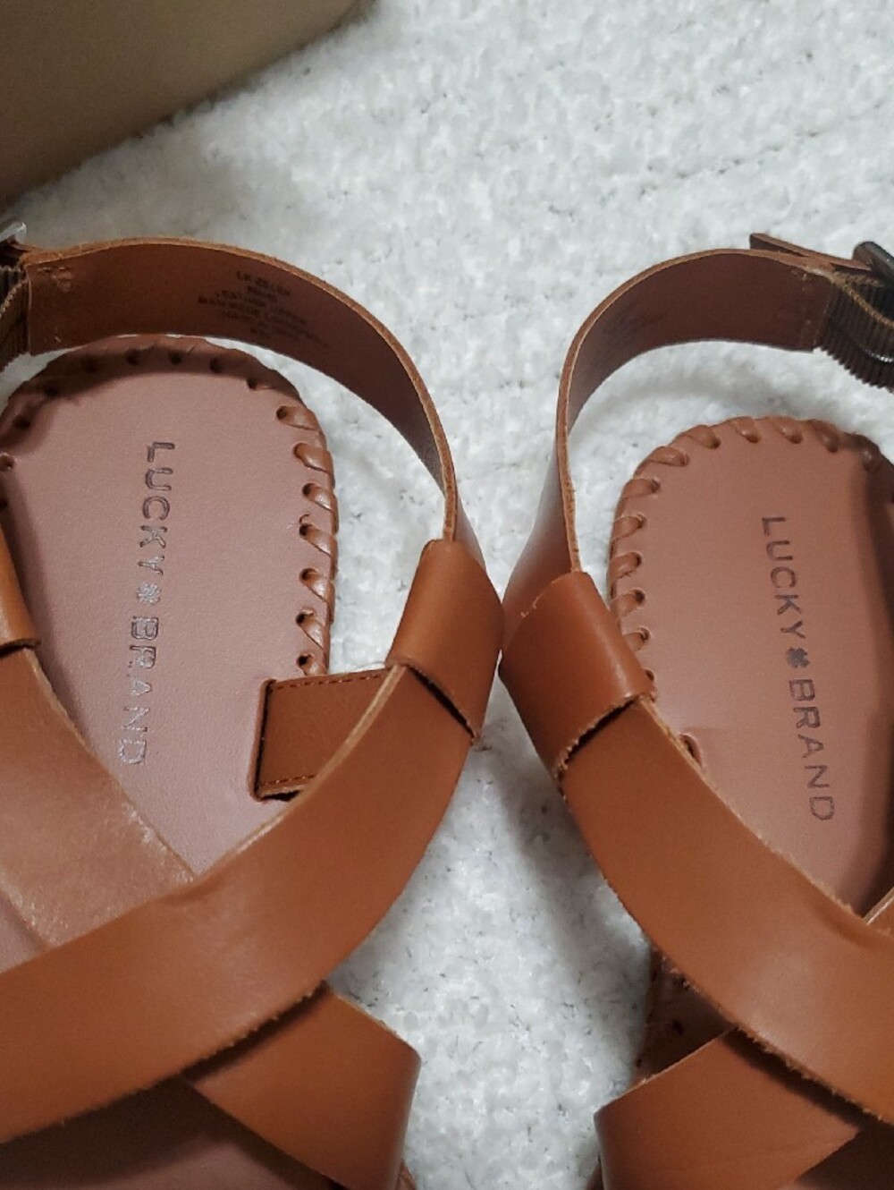 Leather Lucky Brand Zelek Brown Cross-Strap Sandals - Picture 7 of 13